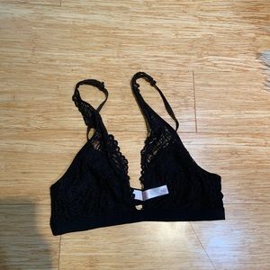 black lacy bralette